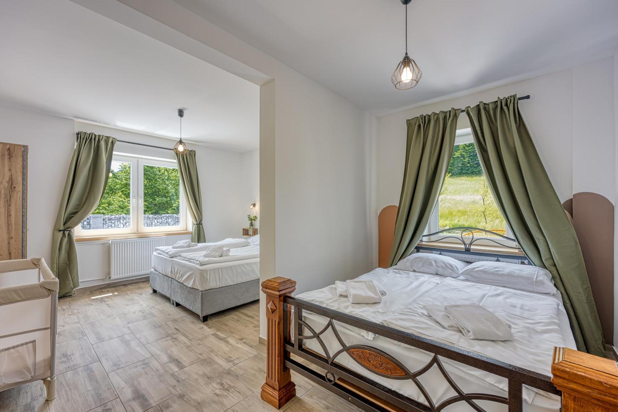 Vila Lisjak - Apartments Подчетртек Номер фото